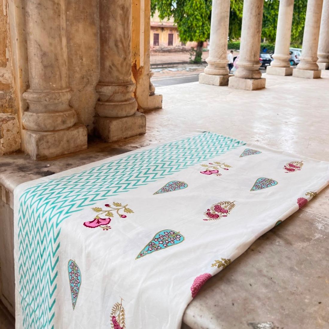 Neel Gulnaar : Handblock Bedding